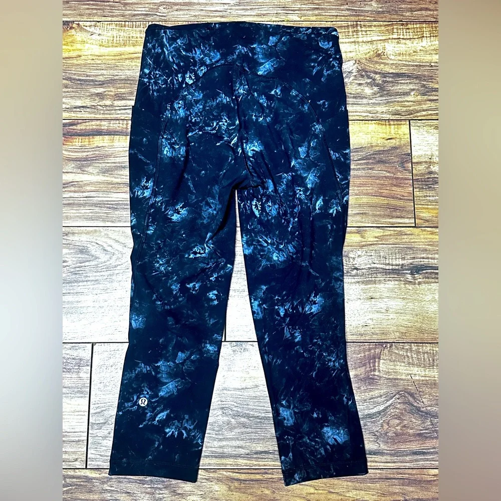 Black and Blue Tie-Dye Lululemon Leggings. Size 8.